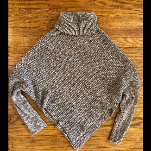 Sweaters - Minimalist Hanky Cut Turtleneck Sweater